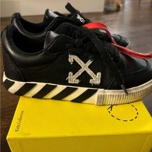 Off-White Vulcanized Lace-Up Sneaker - Kids' Size 13